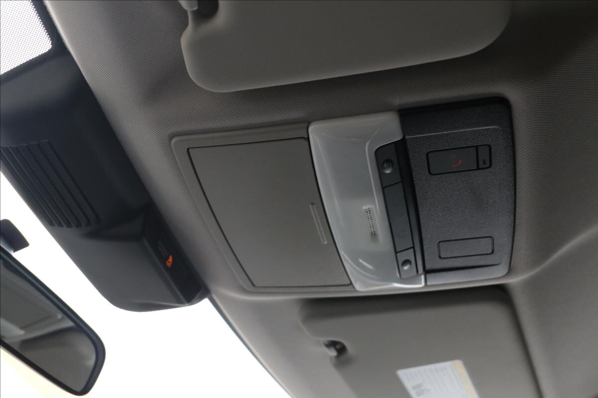 Mitsubishi Outlander SUV 2,4 l 162 kw