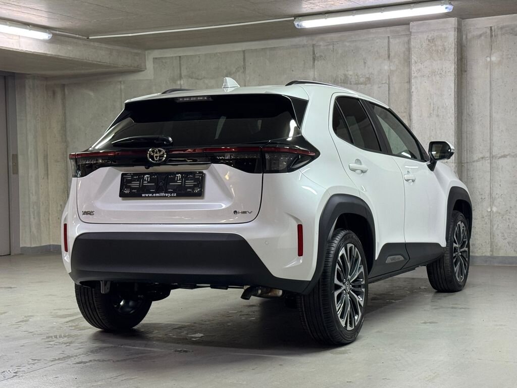 Toyota Yaris Cross SUV 1,5 l 68 kw