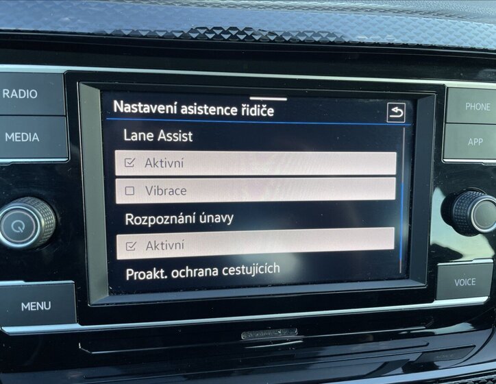 Volkswagen Polo Hatchback 999,0 70 kw