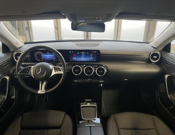 Mercedes-Benz CLA 13