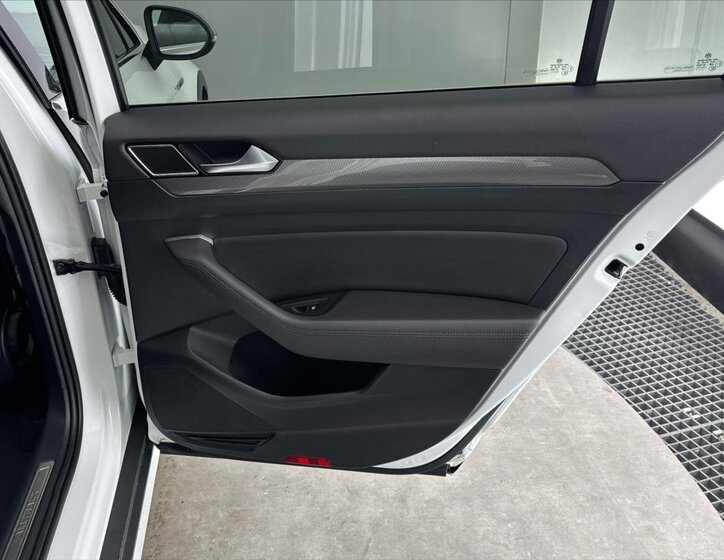 Volkswagen Passat Kombi 2,0 l 140 kw