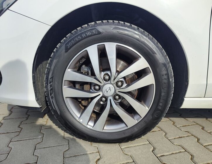 Hyundai i30 Kombi 1,6 l 85 kw