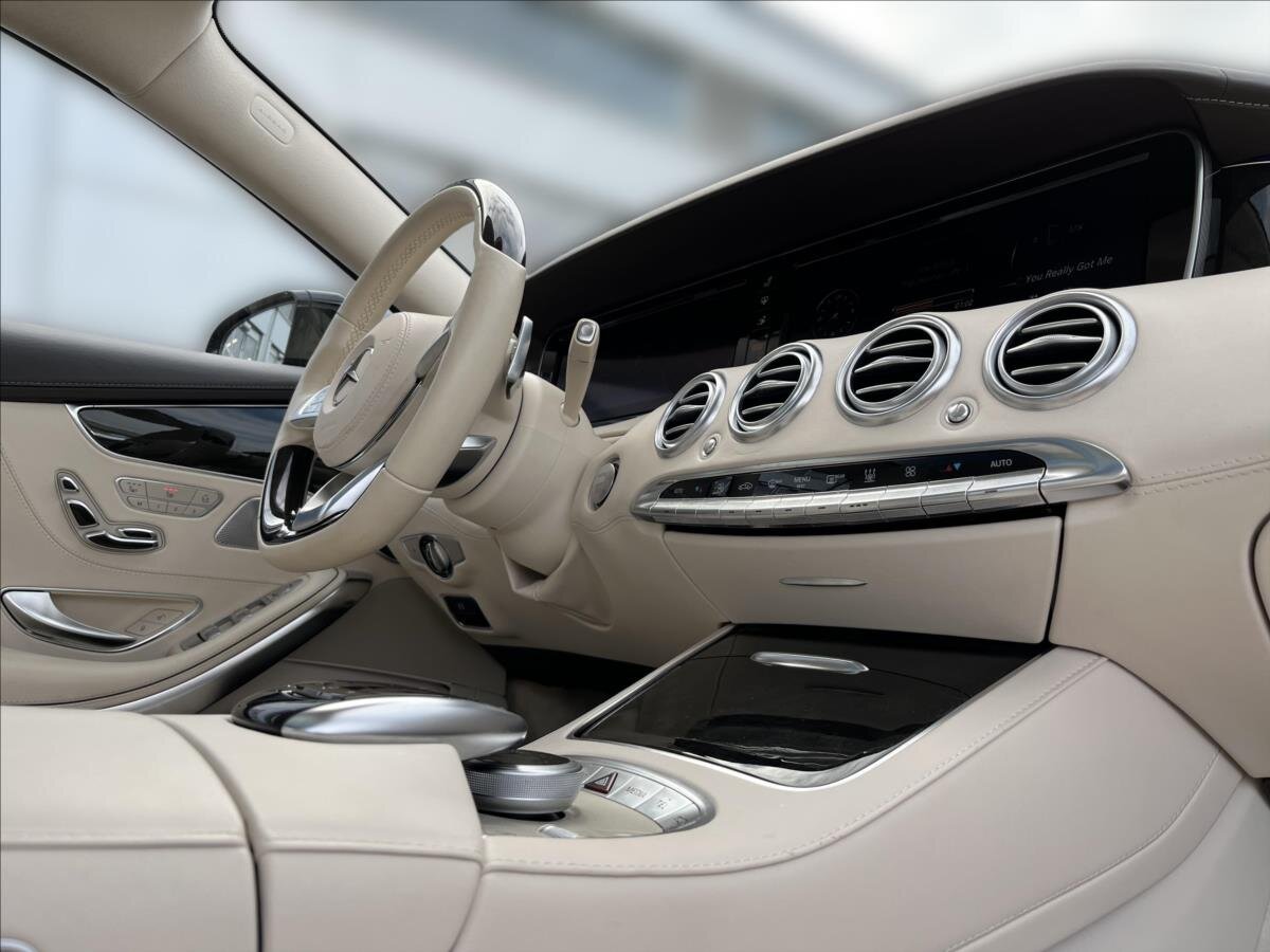 Mercedes-Benz Třídy S Kupé 4,7 l 335 kw