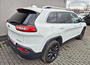 Jeep Cherokee SUV 2,2 l 147 kw