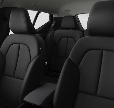 Volvo XC40 11