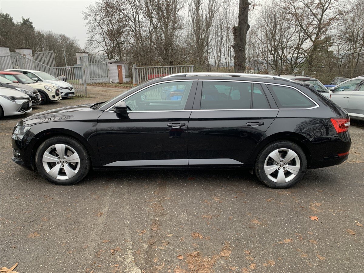 Škoda Superb