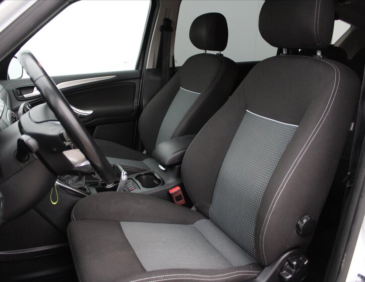 Ford S-MAX MPV 2,0 l 103 kw