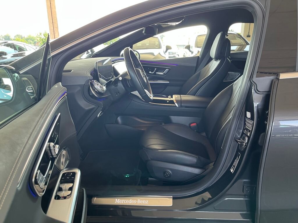 Mercedes-Benz EQE Sedan / Limuzína 0,0 180 kw