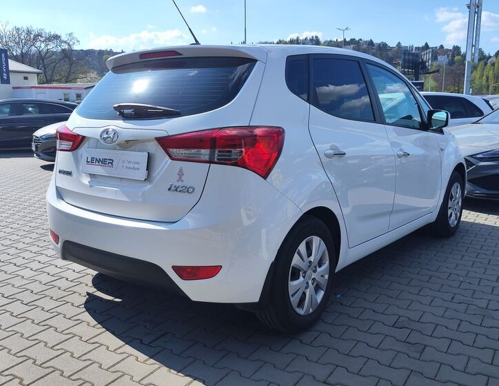 Hyundai ix20 MPV 1,4 l 66 kw