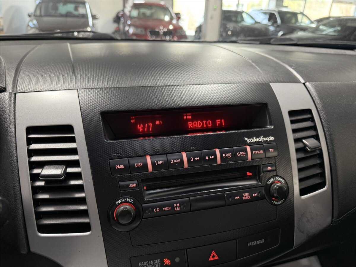 Mitsubishi Outlander SUV / Terénní 2,2 l 115 kw