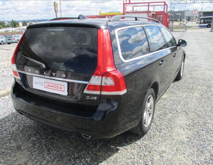 Volvo V70 6