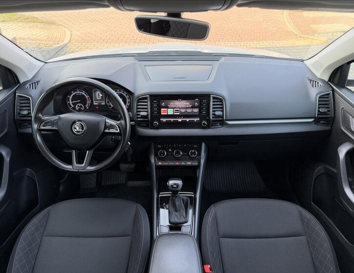 Škoda Karoq SUV / Terénní 1,5 l 110 kw