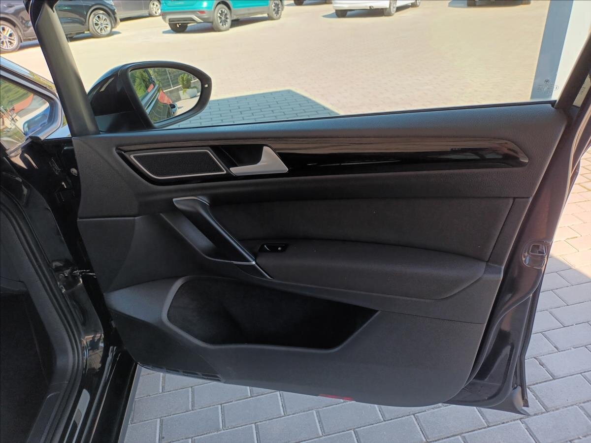 Volkswagen Golf Sportsvan MPV 1,4 l 92 kw