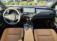 Lexus UX 300h Hatchback 2,0 l 146 kw