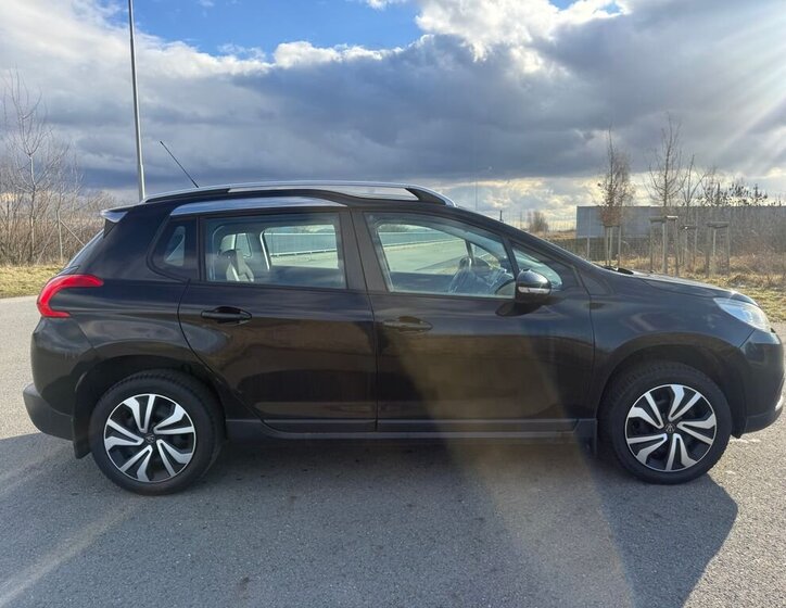 Peugeot 2008 Kombi 1,2 l 60 kw