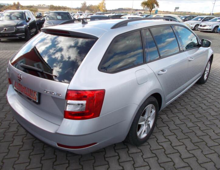 Škoda Octavia 10