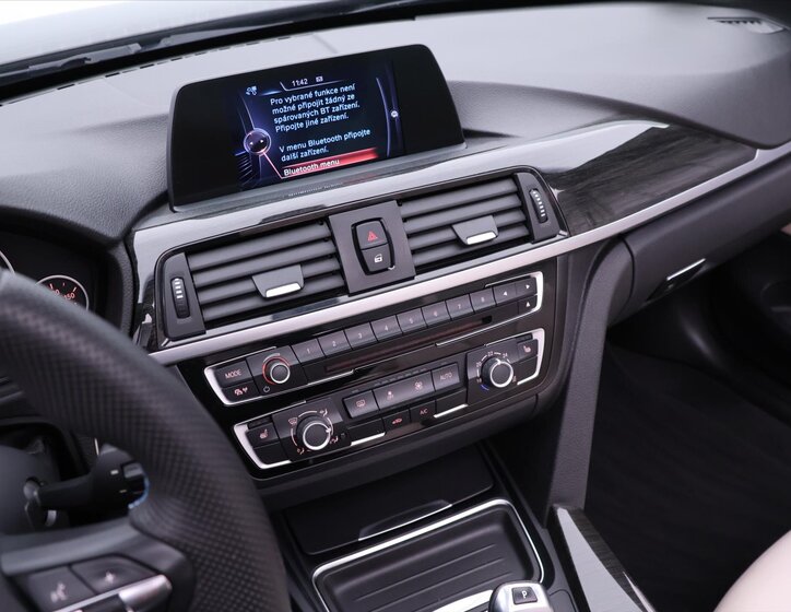 BMW Řada 4 Kabriolet 2,0 l 135 kw