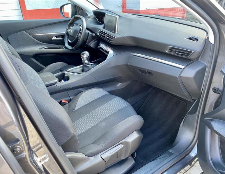 Peugeot 3008 18