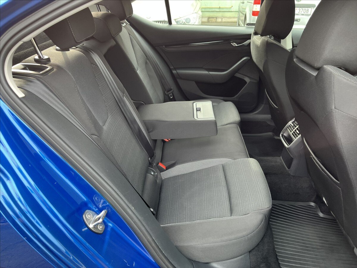 Škoda Octavia Sedan / Limuzína 1,5 l 110 kw