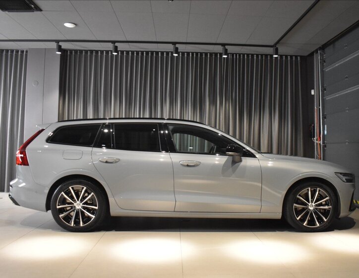 Volvo V60 Kombi 2,0 l 186 kw