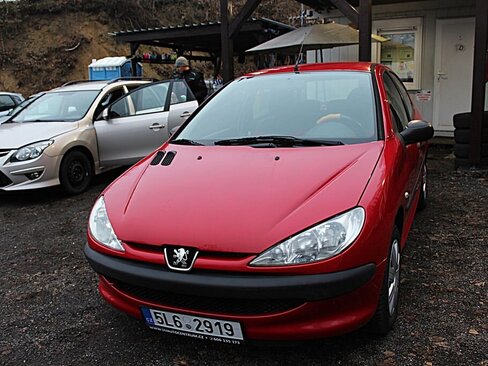 Peugeot 206