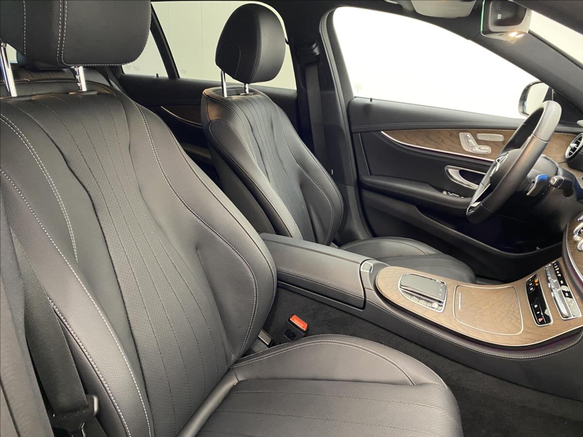 Mercedes-Benz Třídy E Kombi 2,0 l 143 kw