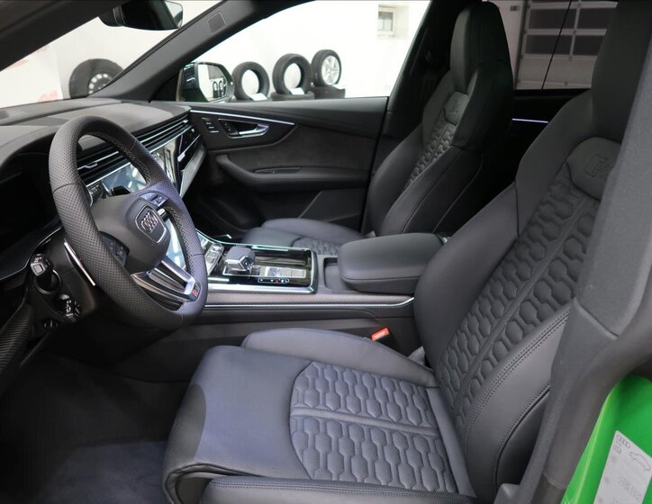 Audi RS Q8 SUV / Terénní 4,0 l 441 kw