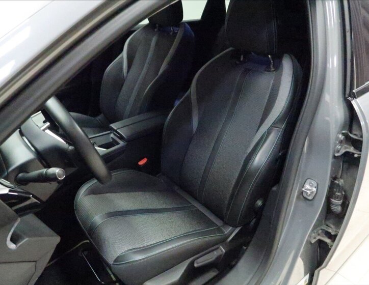 Peugeot 308 Kombi 1,2 l 96 kw