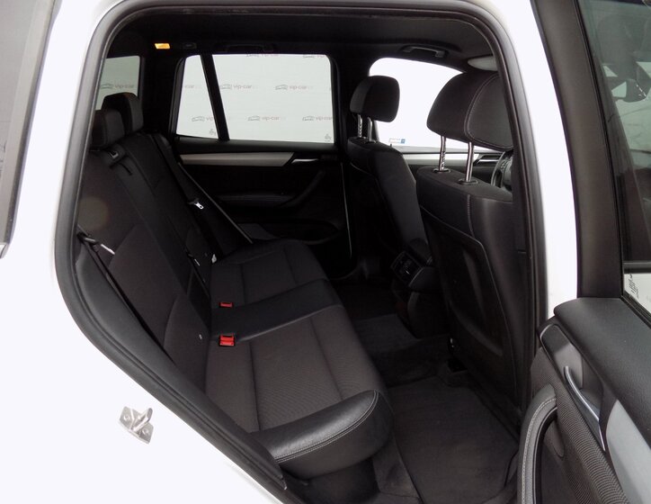 BMW X3 SUV / Terénní 2,0 l 135 kw