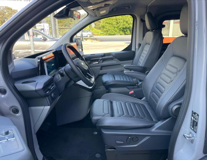 Ford Tourneo Custom Kombi 2,0 l 125 kw