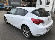 Opel Astra 6