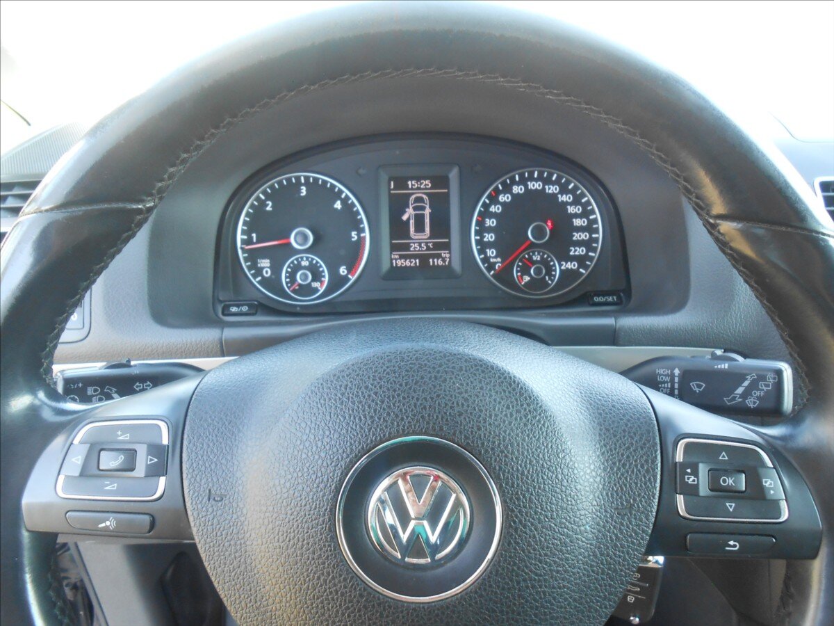 Volkswagen Touran MPV 1,6 l 77 kw