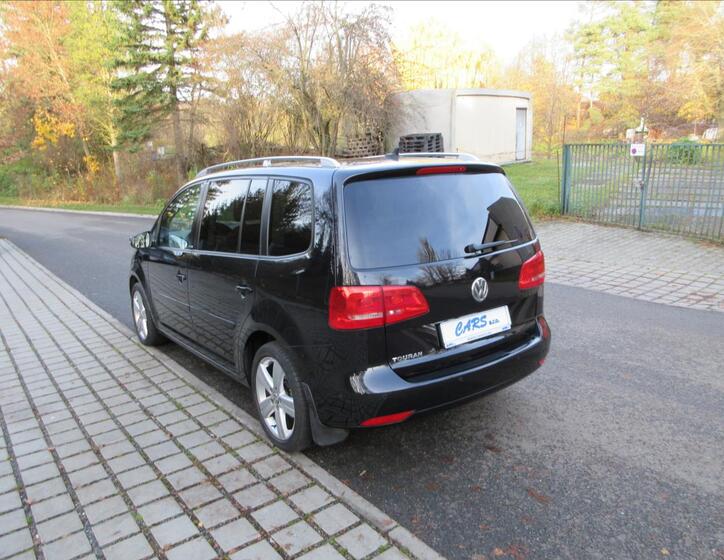 Volkswagen Touran 9