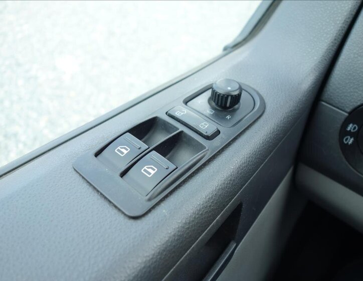 Volkswagen Transporter Kombi 2,0 l 132 kw