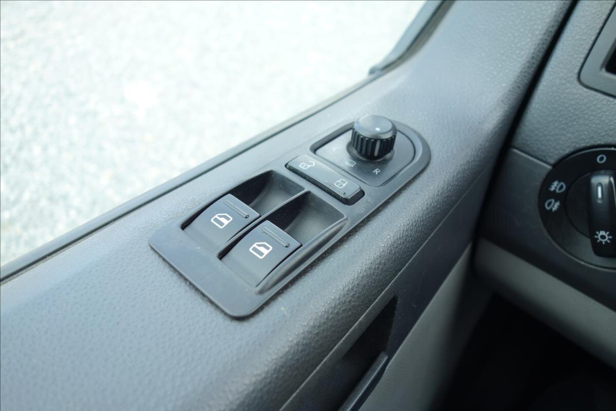 Volkswagen Transporter Kombi 2,0 l 132 kw