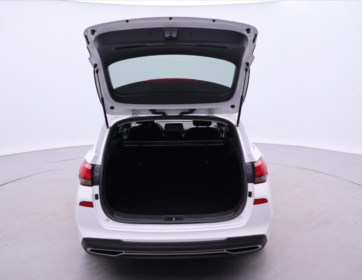 Hyundai i30 Kombi 1,6 l 85 kw