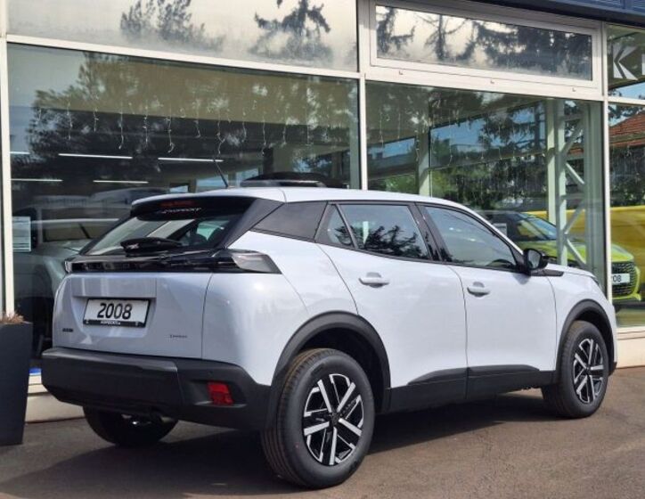 Peugeot 2008 5