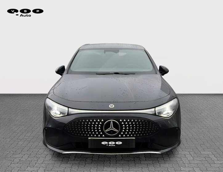 Mercedes-Benz CLA Sedan 0,0 260 kw