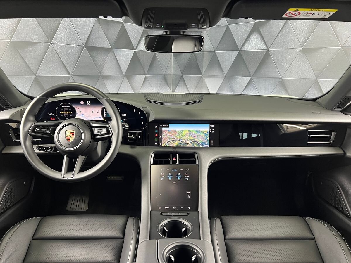 Porsche Taycan Sedan / Limuzína 0,0 320 kw