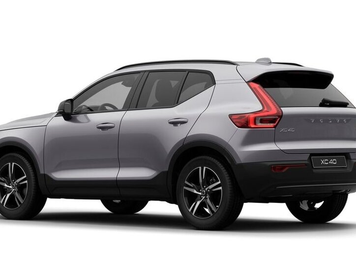 Volvo XC40 SUV / Terénní 2,0 l 120 kw
