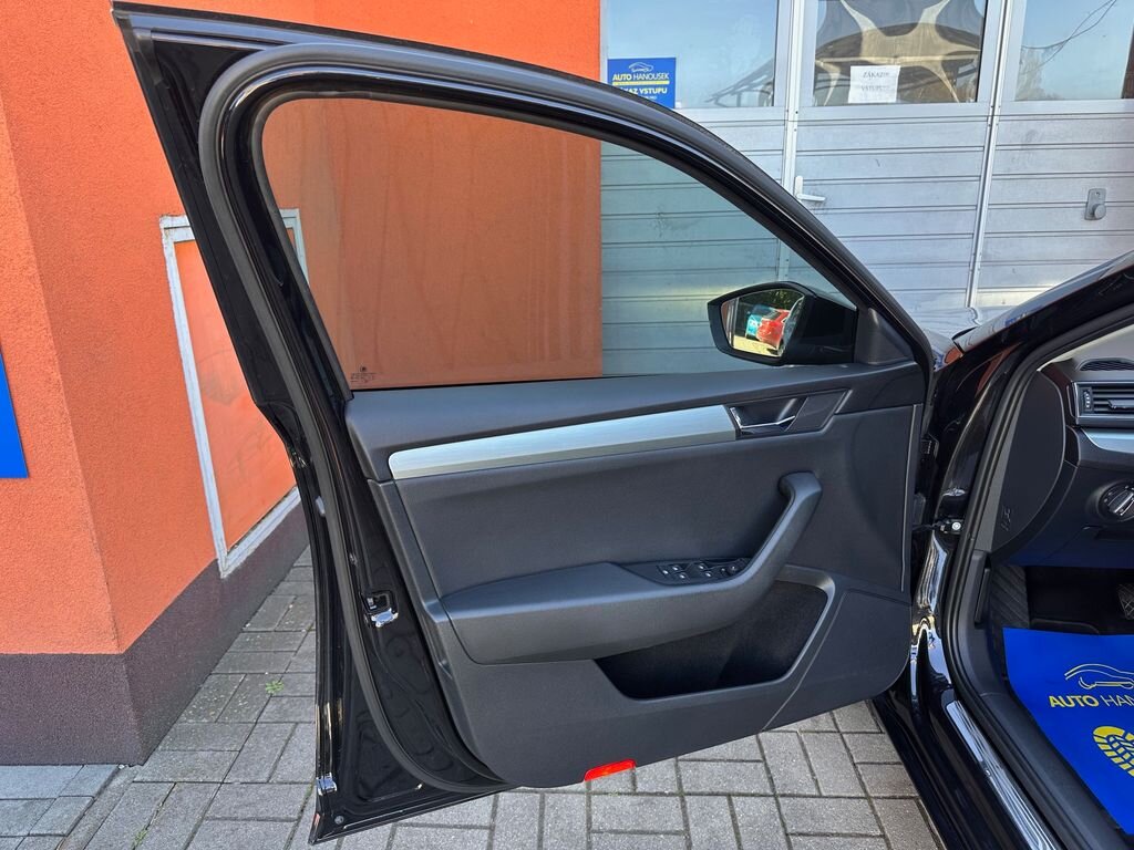 Škoda Superb Kombi 1,6 l 88 kw