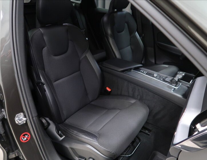 Volvo XC60 SUV 2,0 l 140 kw