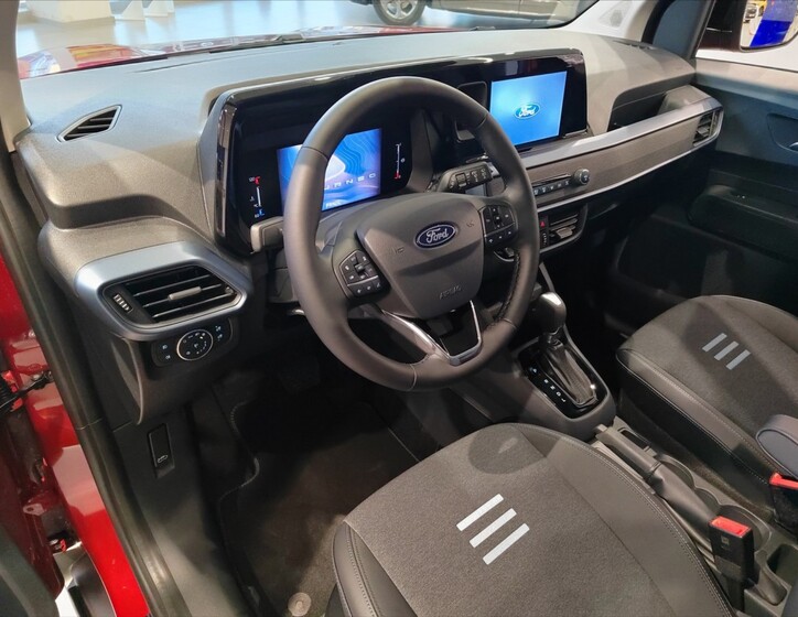 Ford Tourneo Courier 16