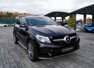 Mercedes-Benz GLE 8
