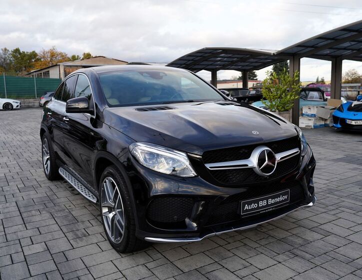 Mercedes-Benz GLE 8