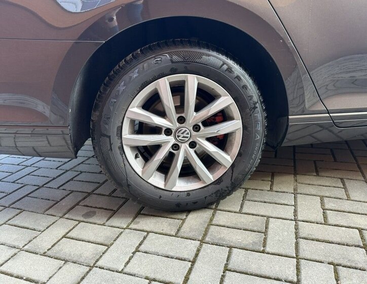 Volkswagen Passat Kombi 2,0 l 110 kw