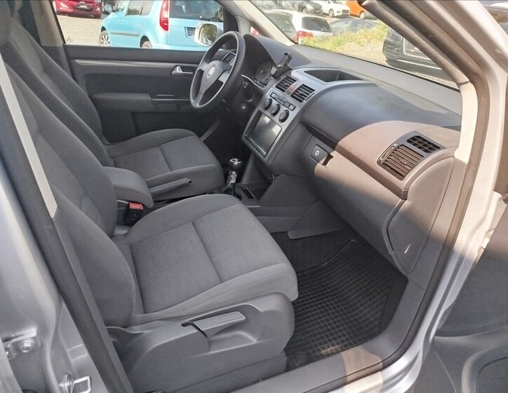 Volkswagen Touran MPV 1,9 l 77 kw
