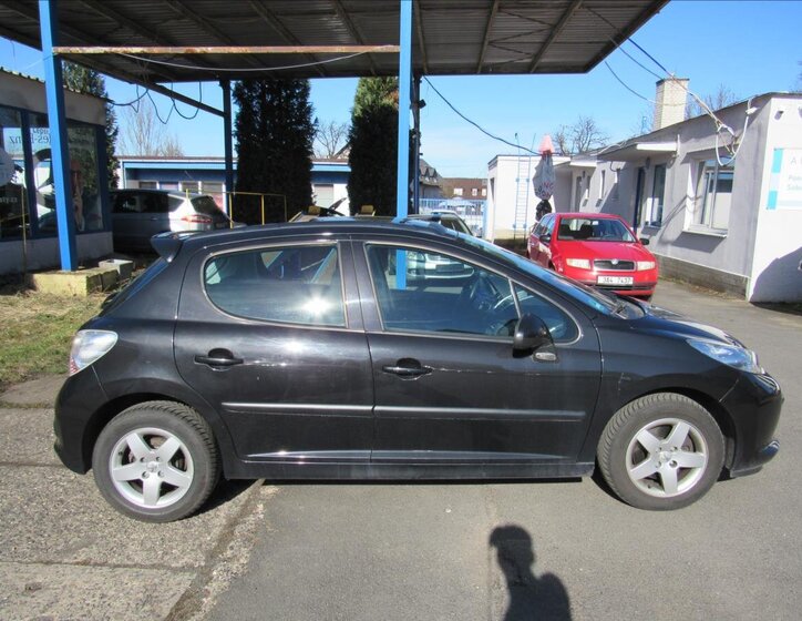 Peugeot 207 Hatchback 1,4 l 70 kw