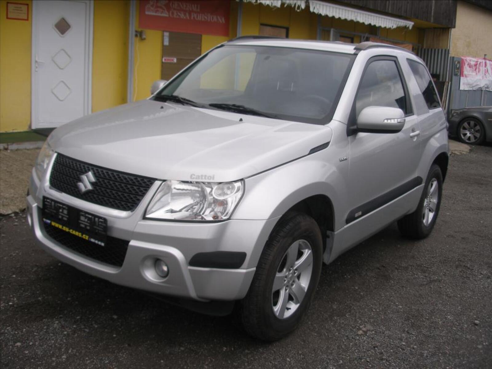 Suzuki Grand Vitara 1