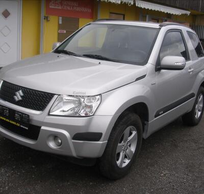 Suzuki Grand Vitara 1